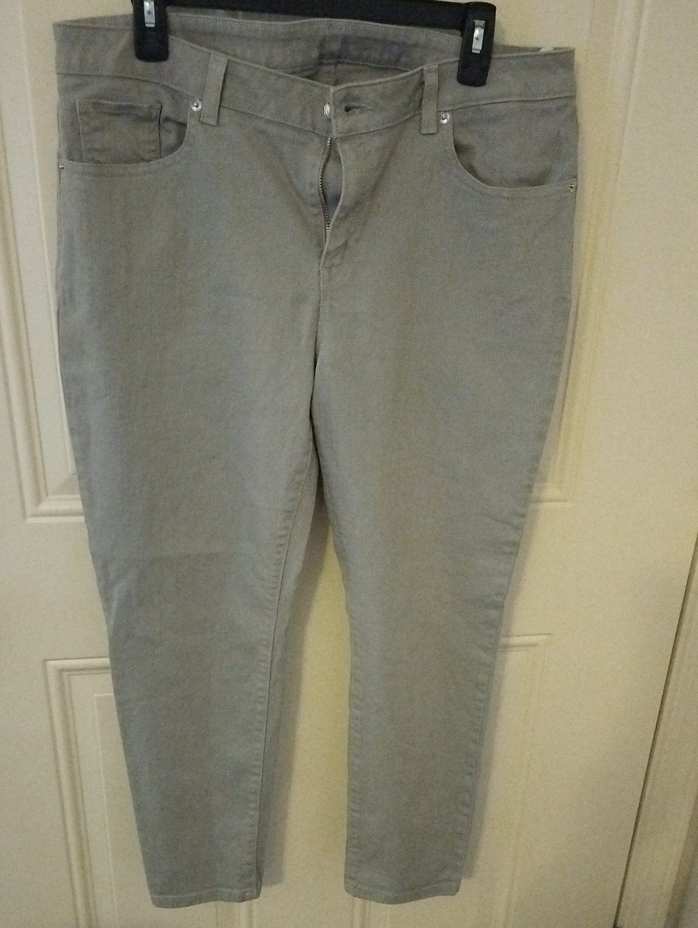 Michael Kors Women's Skinny Jeans in Light Gray